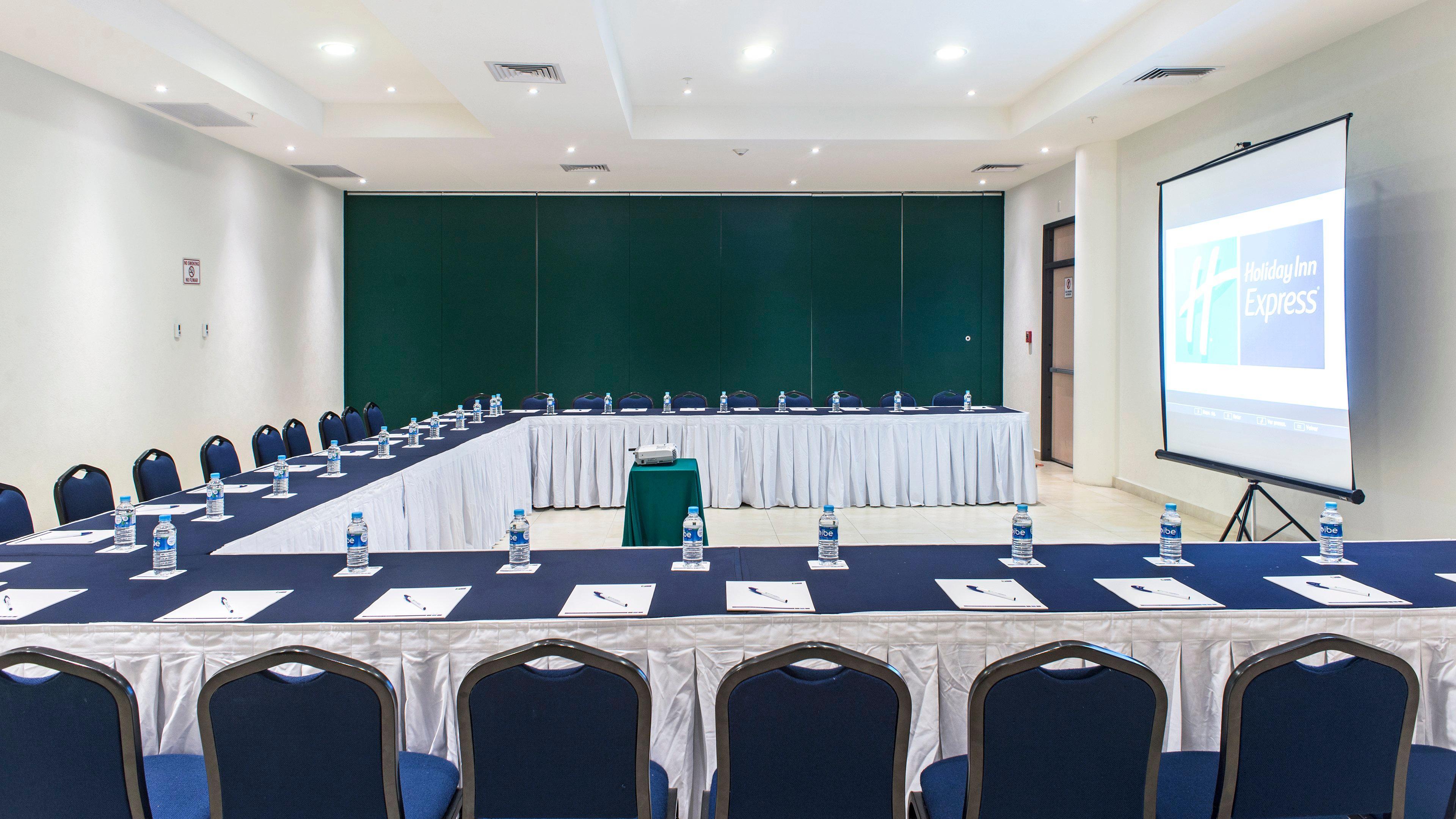 Holiday Inn Express Xalapa By Ihg Exterior foto