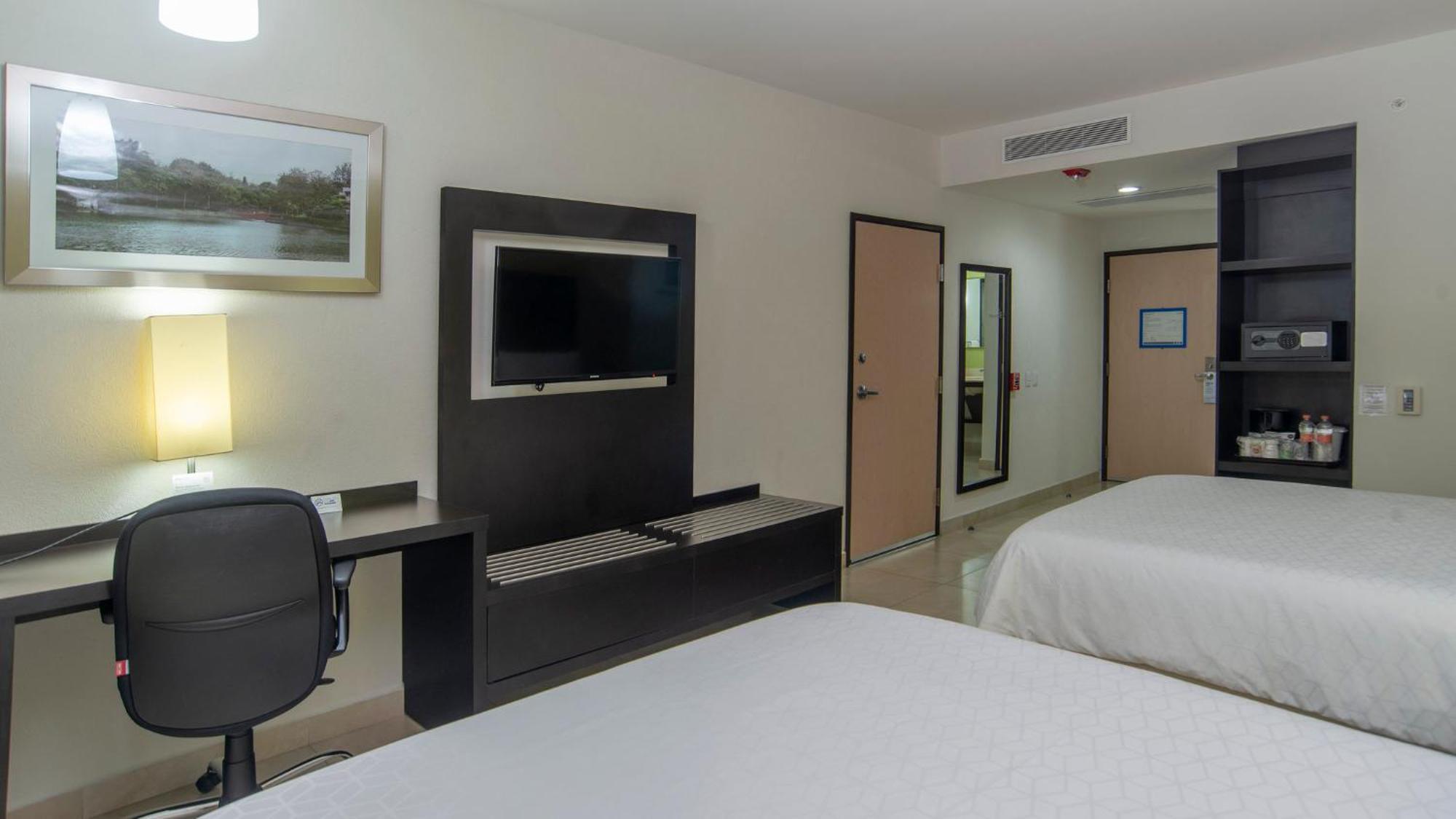 Holiday Inn Express Xalapa By Ihg Exterior foto