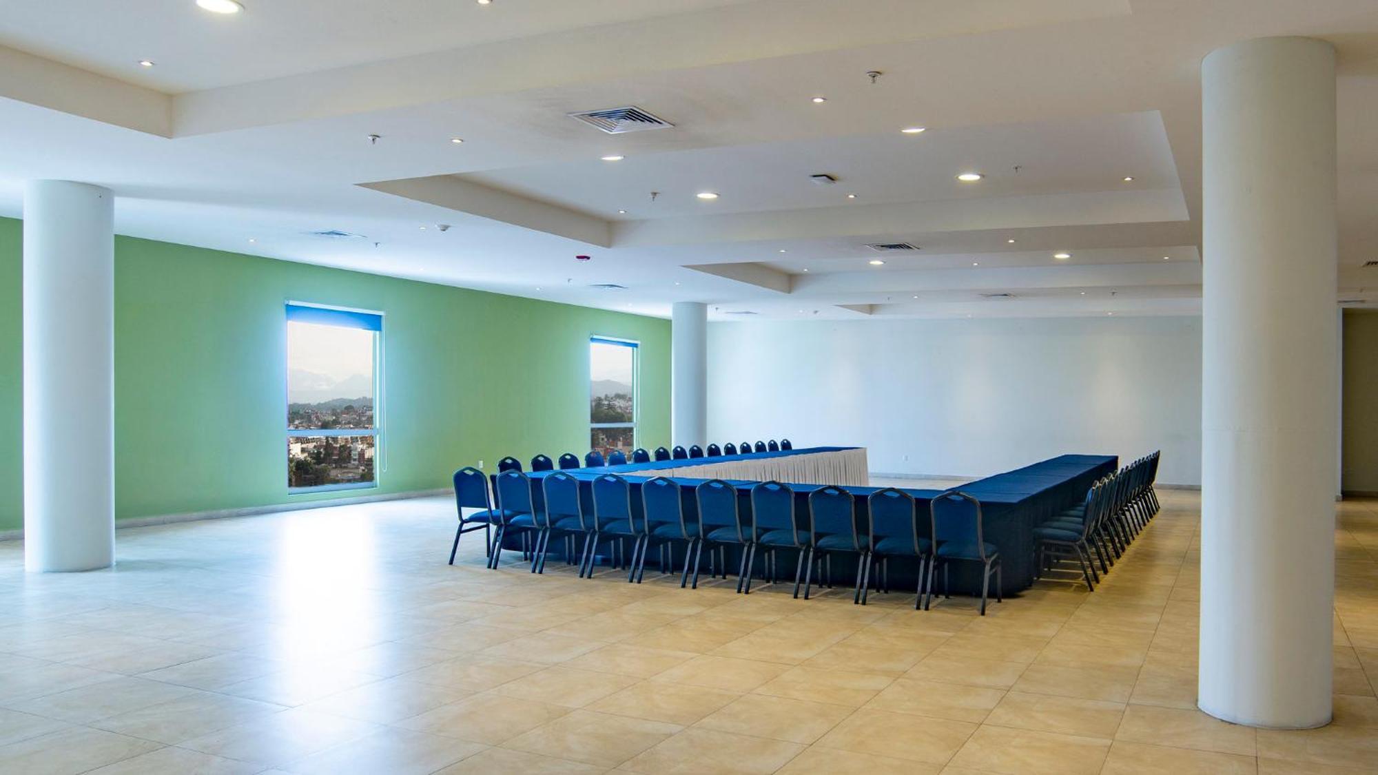 Holiday Inn Express Xalapa By Ihg Exterior foto